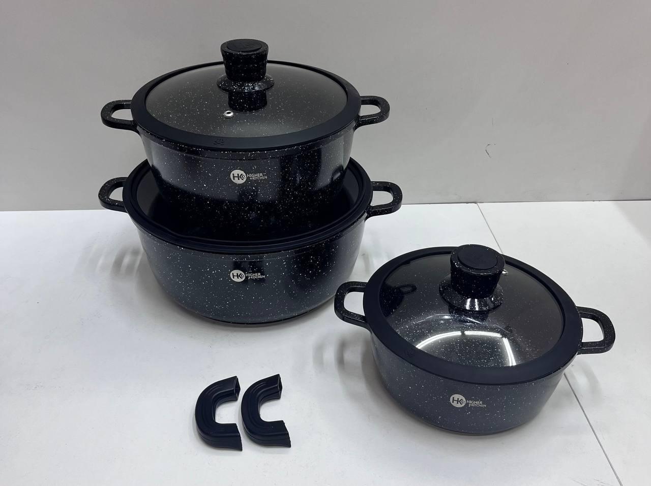 Set of round pots with silicone lids HK 325